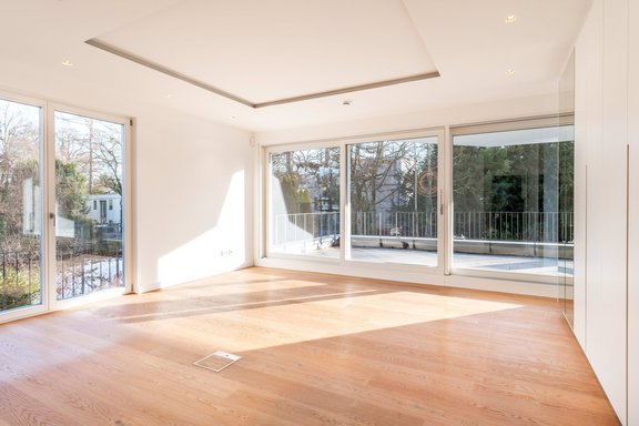 Masterschlafzimmer mit Maßeinbauten