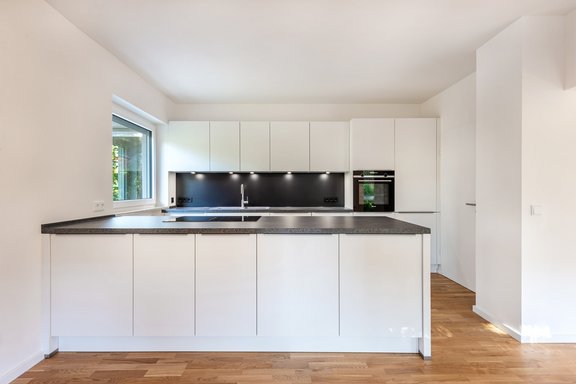 Küche mit mattweißen Fronten