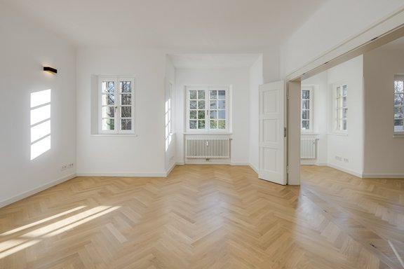 Spacious sleeping area