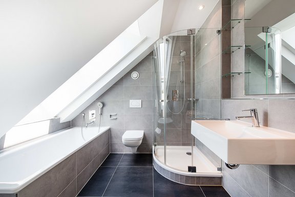 Shower room in the attic