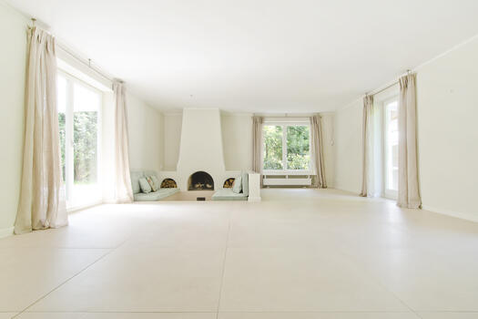 Spacious living area