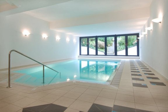 Indoor swimming pool