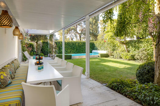 Überdachte Terrasse