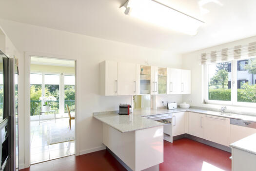 Modern kitchen