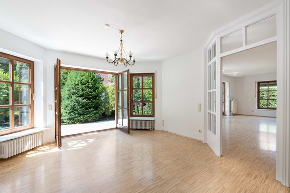 Esszimmer mit Terrasse