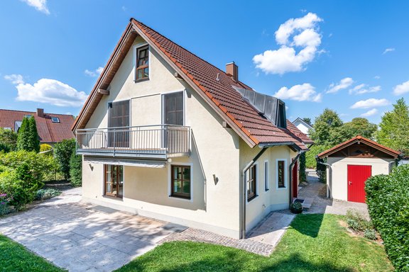 Eingebettet in den Garten