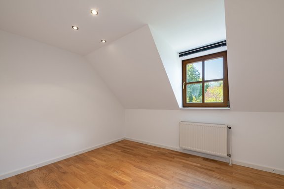 Gut geschnittenes Schlafzimmer