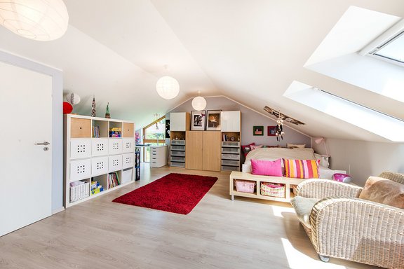 Helles Schlafzimmer im OG