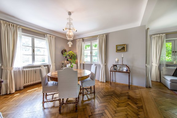 Light filled dining area