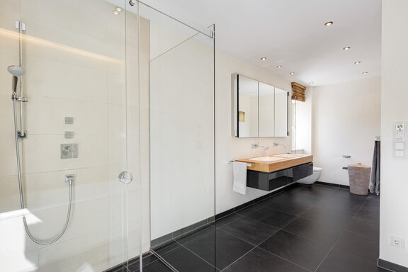 Timeless bathroom