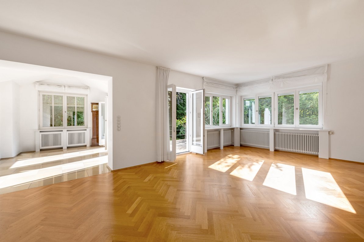 Bright living area