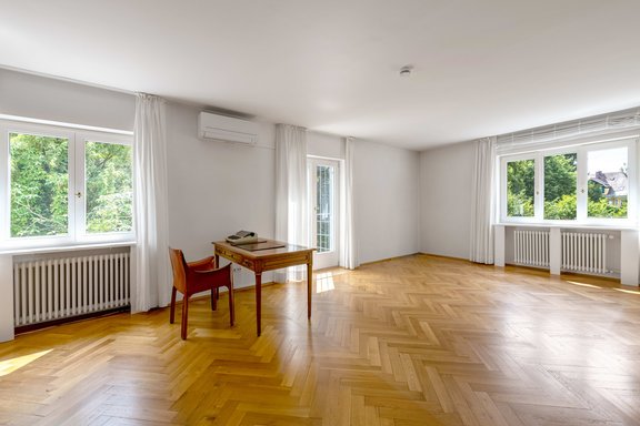 Großes Schlafzimmer OG