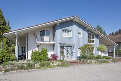 Großzügiges, lichterfülltes Einfamilienhaus mit traumhaftem Südwest-Garten