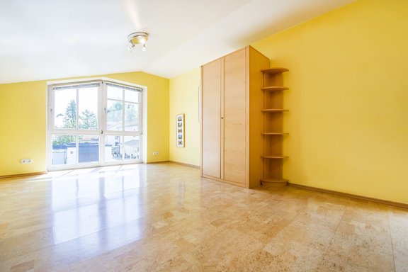 Gut geschnittenes Zimmer