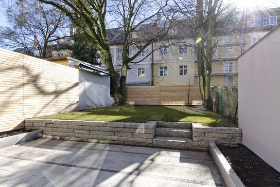 Terrasse und Garten