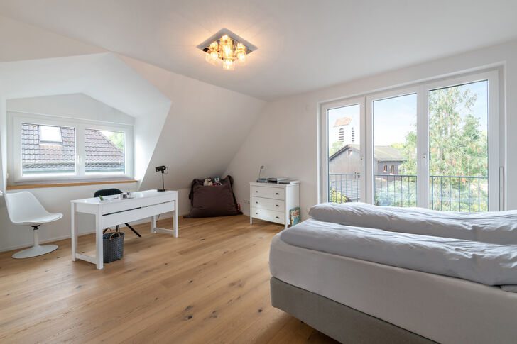 Kinderzimmer mit Balkon
