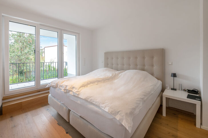 Schlafzimmer mit Balkon