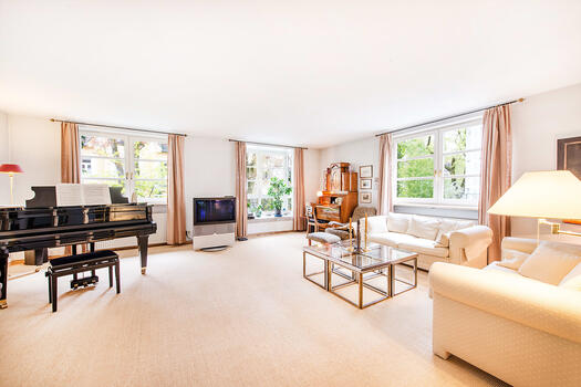 Living area on the first floor