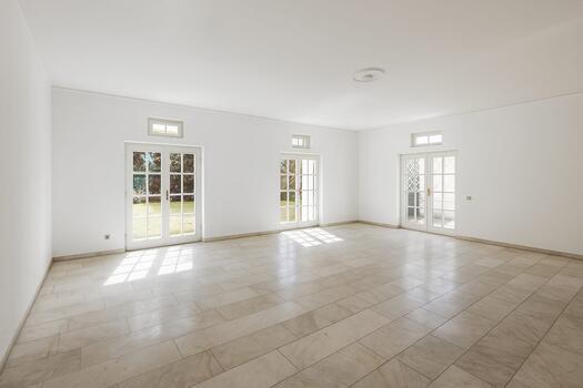 Spacious living area