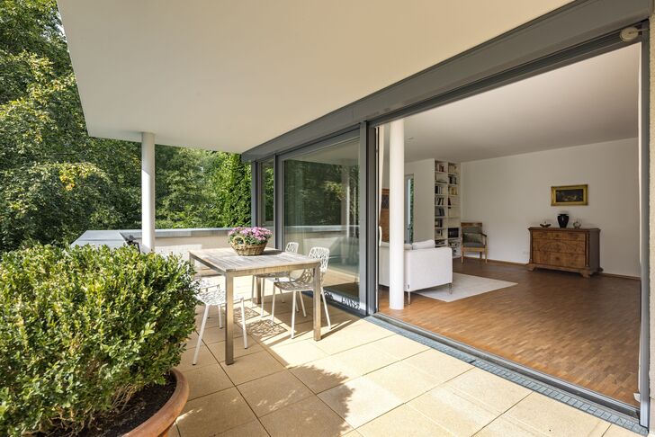 Terrasse mit Gartenzugang