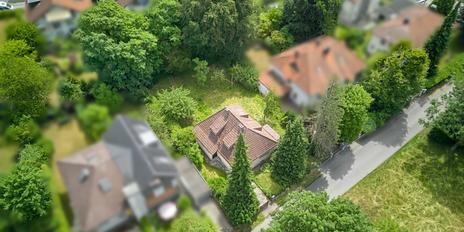 Grünes Refugium in Hadern – Baugrundstück mit Vorbescheid für ein Mehrfamilienhaus