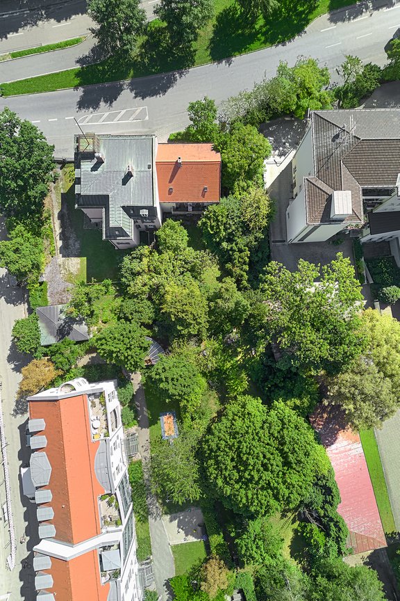 Grundstück über 1.450 m²