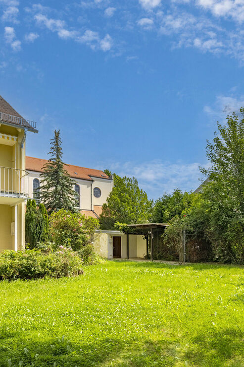 Weitläufiges Outdoor-Paradies