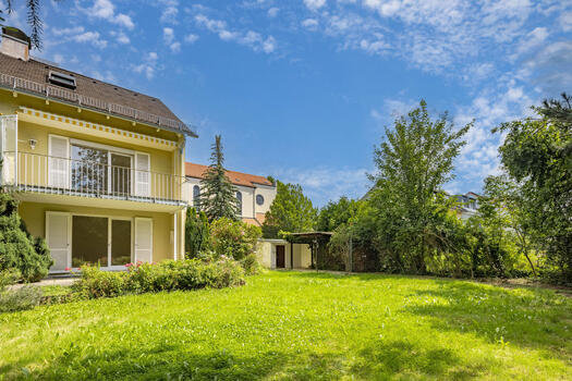 Weitläufiges Outdoor-Paradies