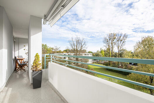 Sunny south loggia