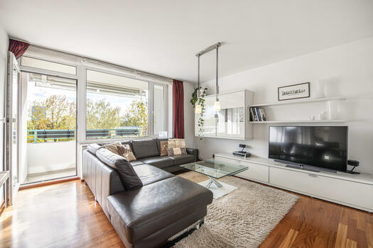 Light-filled 3-room apartment