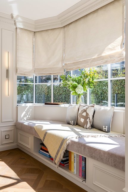 Charmanter Fenstersitz