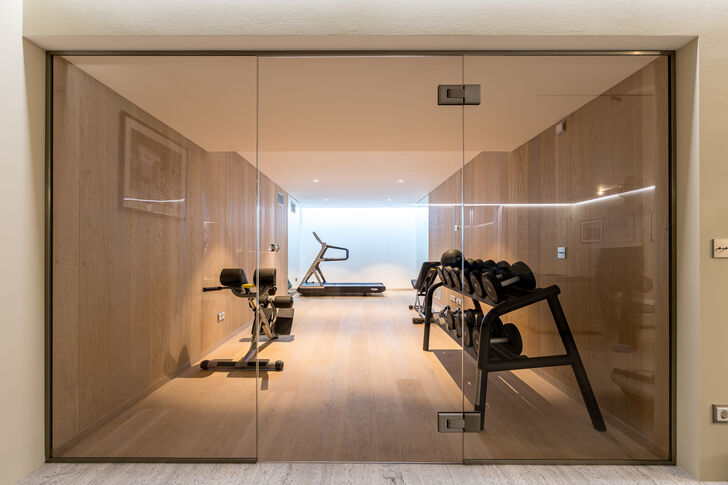 Fitnessraum mit Tageslicht