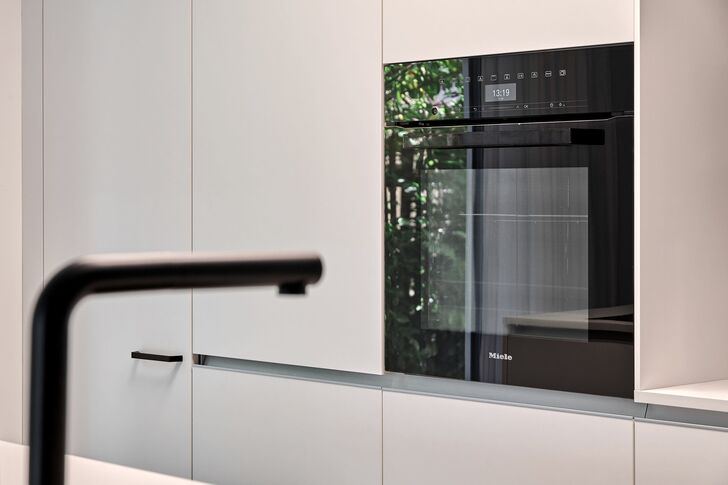 Cleane Poliform Built-In Kitchen