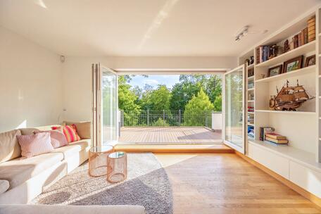 A Home Within a Home: A 222 m² duplex apartment with three terraces in a prime, green location