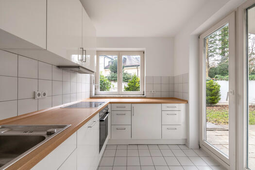 Spacious kitchen facing south