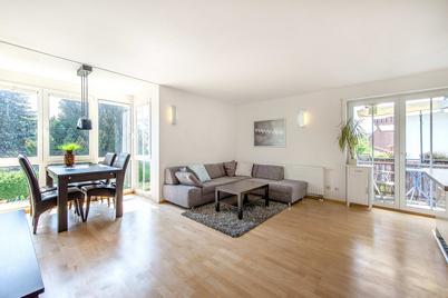 Helle 3,5-Zimmer-Maisonette-Wohnung mit Haus-im-Haus-Charakter in ruhiger Lage