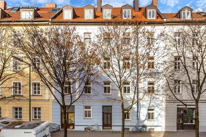 Helle 3-Zimmer-Altbau-Wohnung zur Renovierung