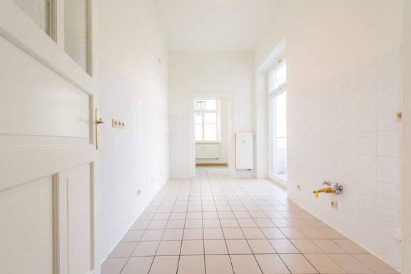 Küche mit Ostbalkon