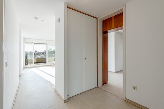 Flur mit Einbauschrank