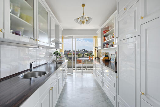 Kitchen with terrace access