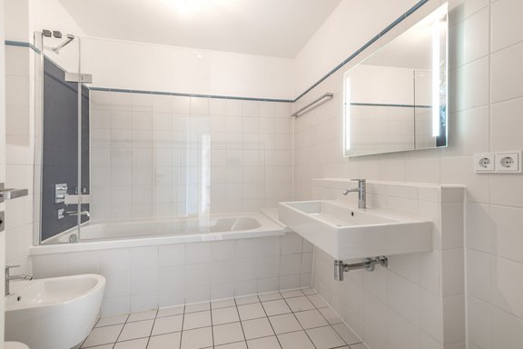 Zeitlos gestaltetes Badezimmer