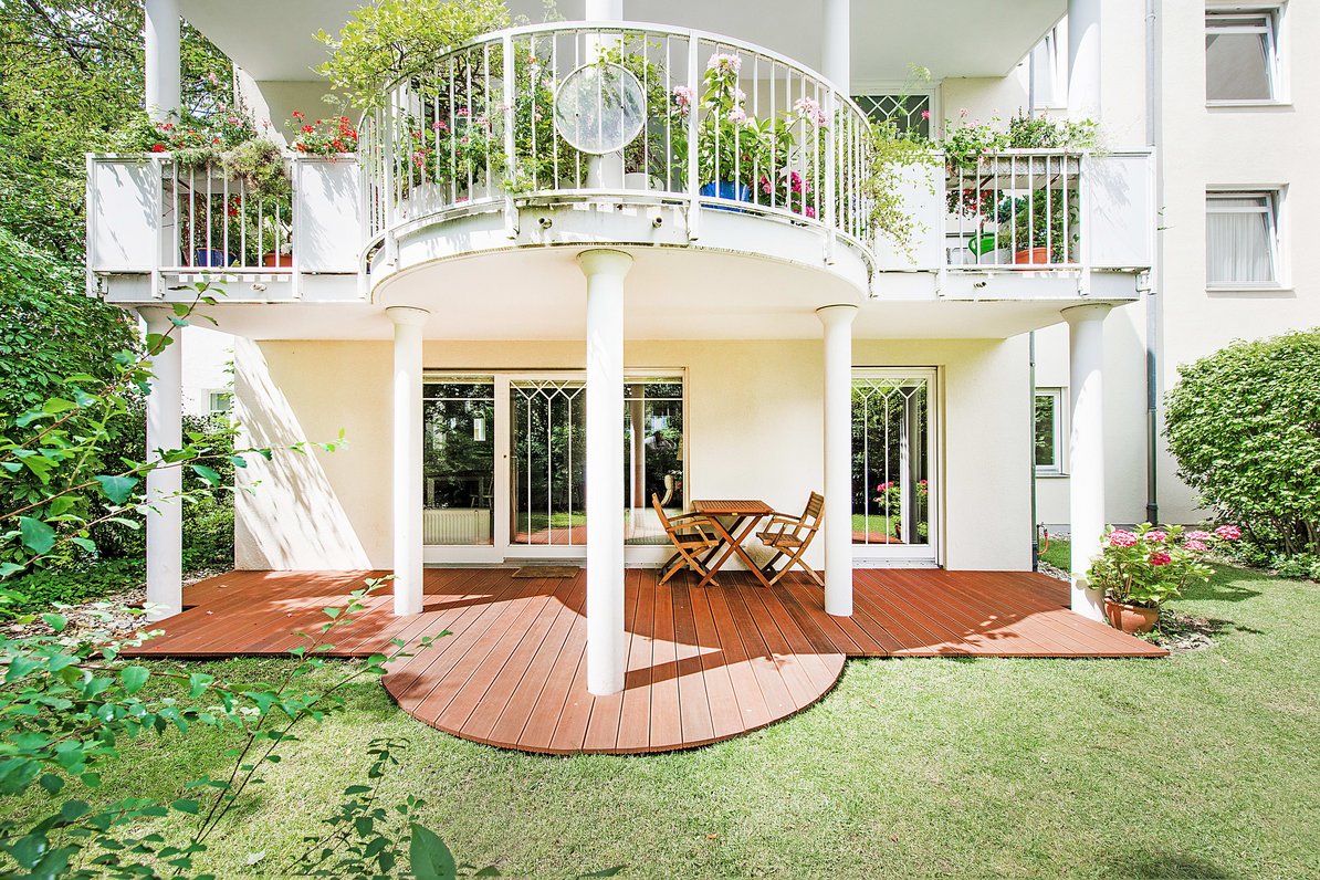 Charmanter Garten mit Südost-Terrasse