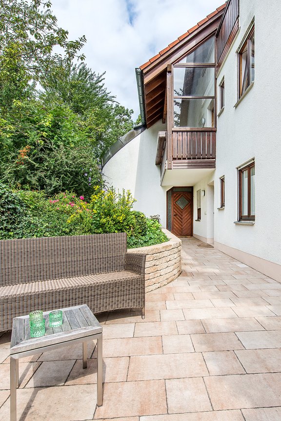 Entrance, first floor apartment