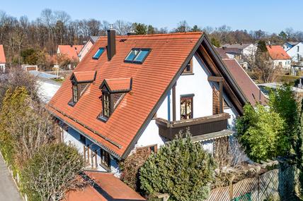 Helle Haushälfte mit idealer Süd-West-Ausrichtung