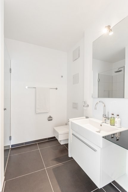 Bad mit bodengleicher Dusche