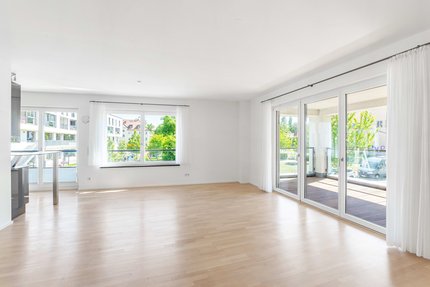 Wohnen mit angrenzender Küche