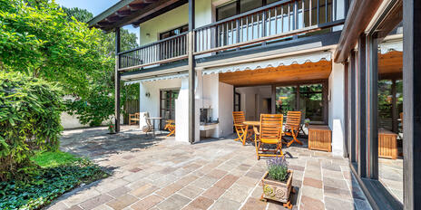 Helles Architektenhaus mit Südgarten in ruhiger Lage