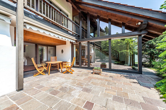 Spacious sun terrace
