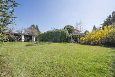 Herrliches Baugrundstück in bester Lage für großzügige Villa