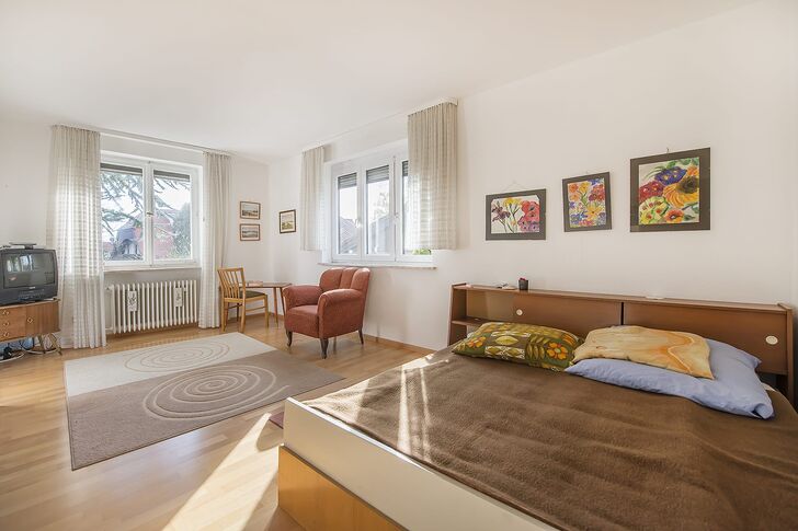 Helles Schlafzimmer im OG